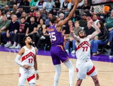 老鹰三巨头联手，球队未来可期得分突破，助攻爆棚冲击季后赛！的简单介绍