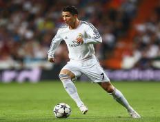 东契奇重要时刻出色发挥，RNG带队取胜！引发球迷热议