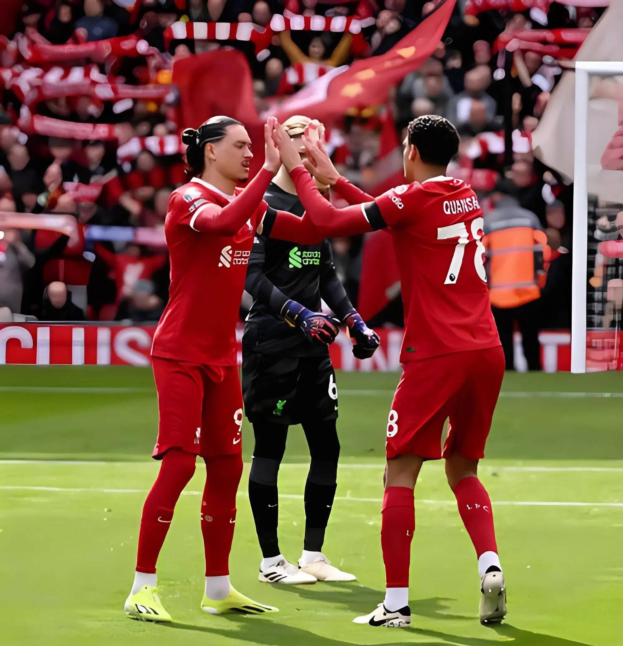 利物浦逆转拿下胜利，球迷欢呼雀跃