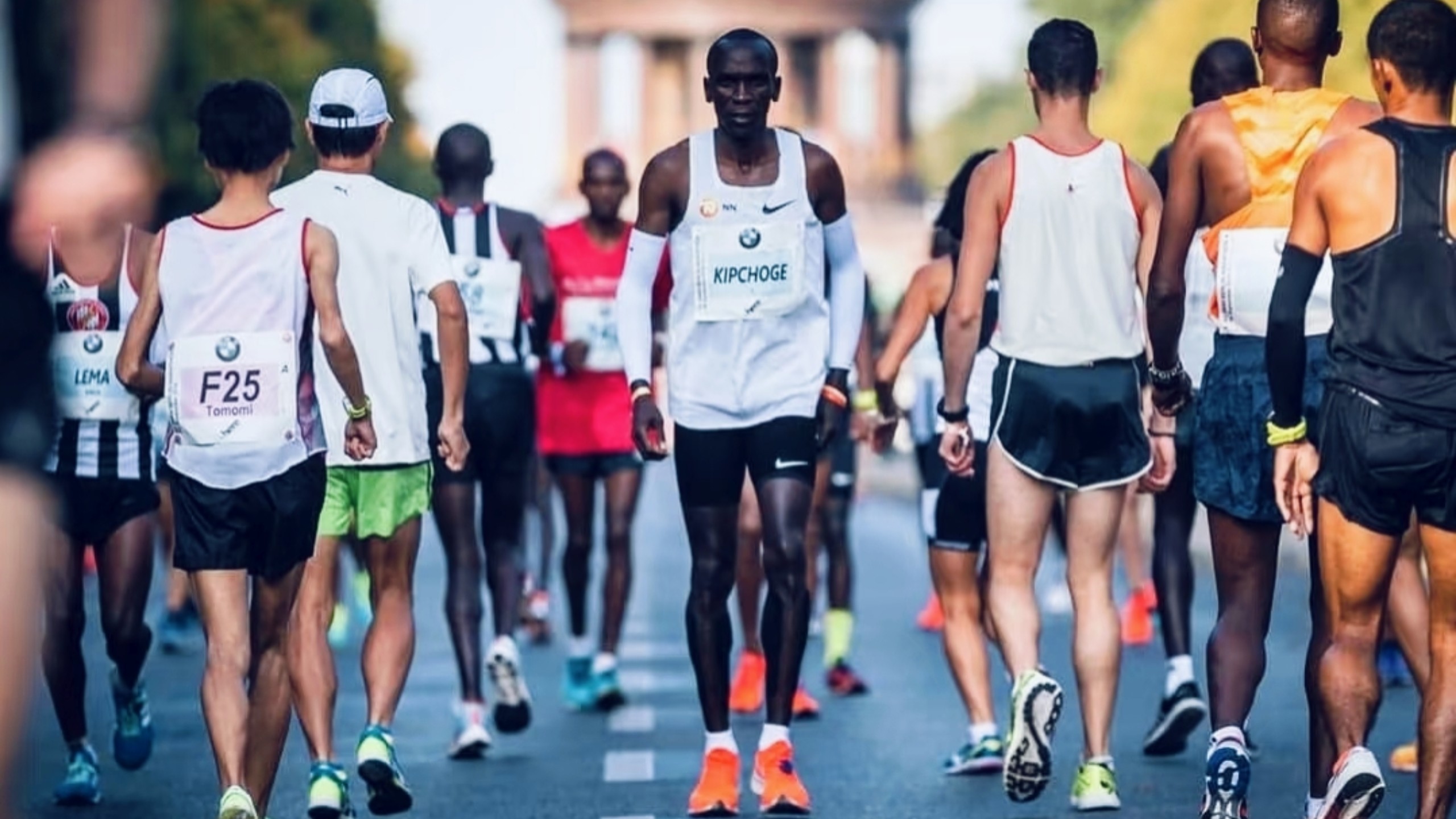 关于复仇之战！基普乔格率领阿根廷队成功险胜对手的信息